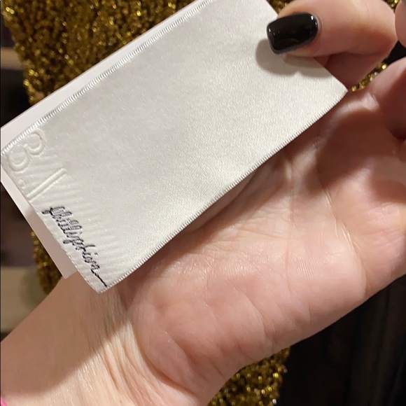 Happy new year 🎆 this top is blazing - Picture 11 of 13